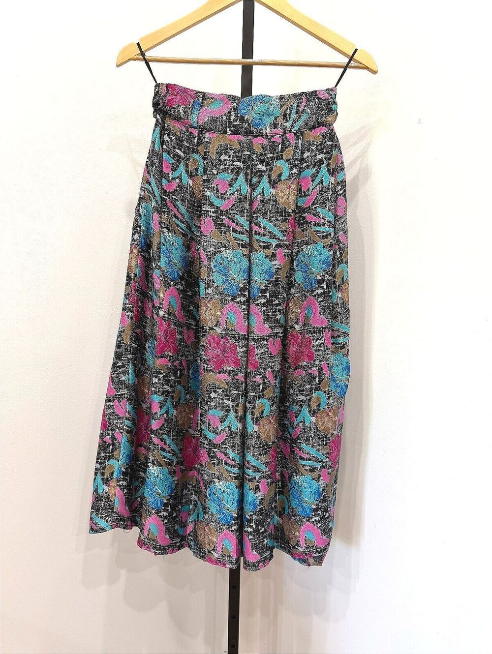 Vintage Floral Midi Skirt with Elastic Waistband Size 38
